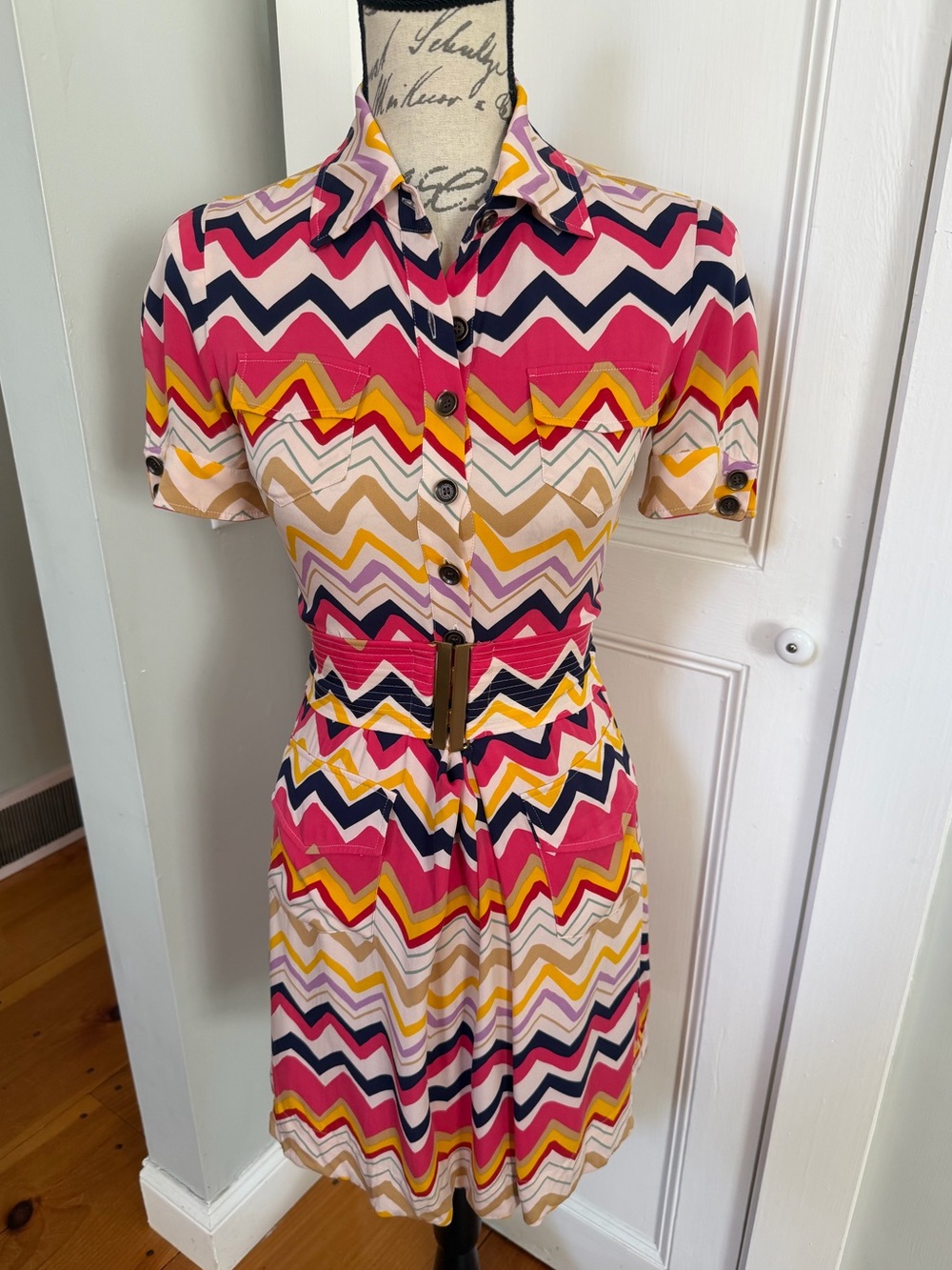 Diane von Furstenberg Colorful Silk Chevron Print Dress. Women's Size: 0.